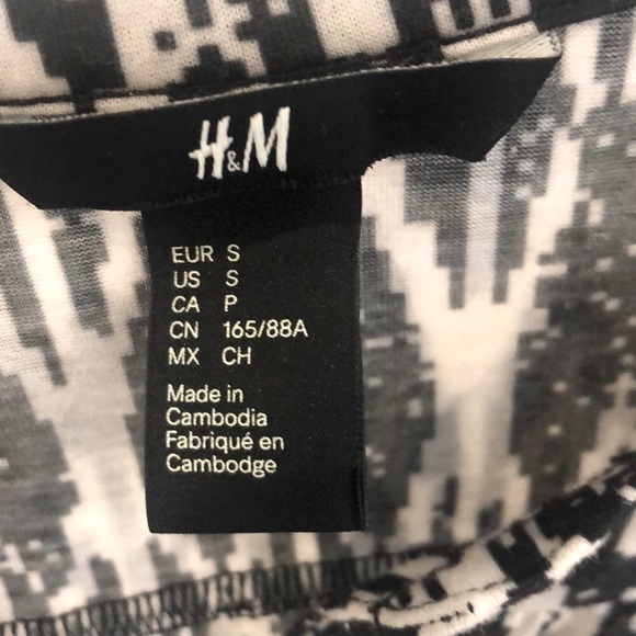 H&M black and white womens blouse size small - Picture 4 of 4